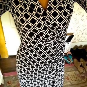 Black+White print dress
